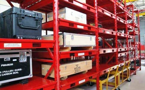 對(duì)于金屬環(huán)境的應(yīng)用，我們?cè)撛趺丛O(shè)計(jì)電子標(biāo)簽和讀寫器天線